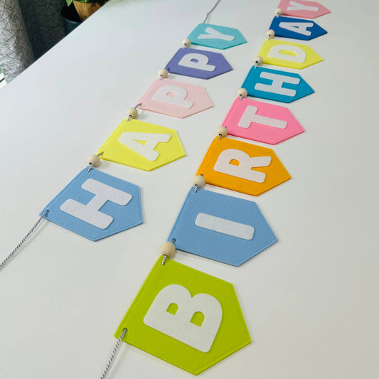 Felt Happy Birthday Banner – Colorful Party Decoration GiGeeGaGaa