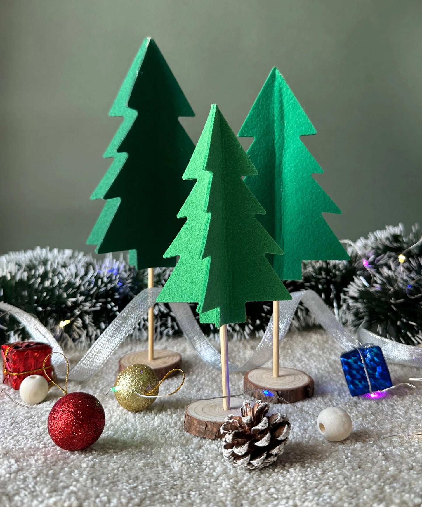 3-Piece Felt Christmas Tree Table Decor – Handcrafted Festive Holiday Decoration for Home and Table Display.