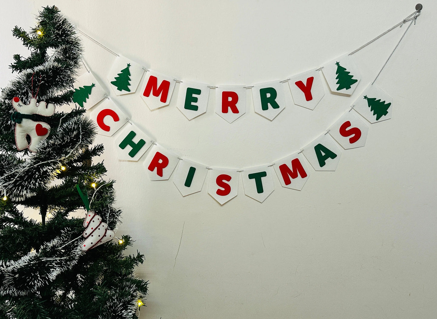 Merry Christmas Felt Name Banner – Festive Hanging Garland for Home & Party Decor