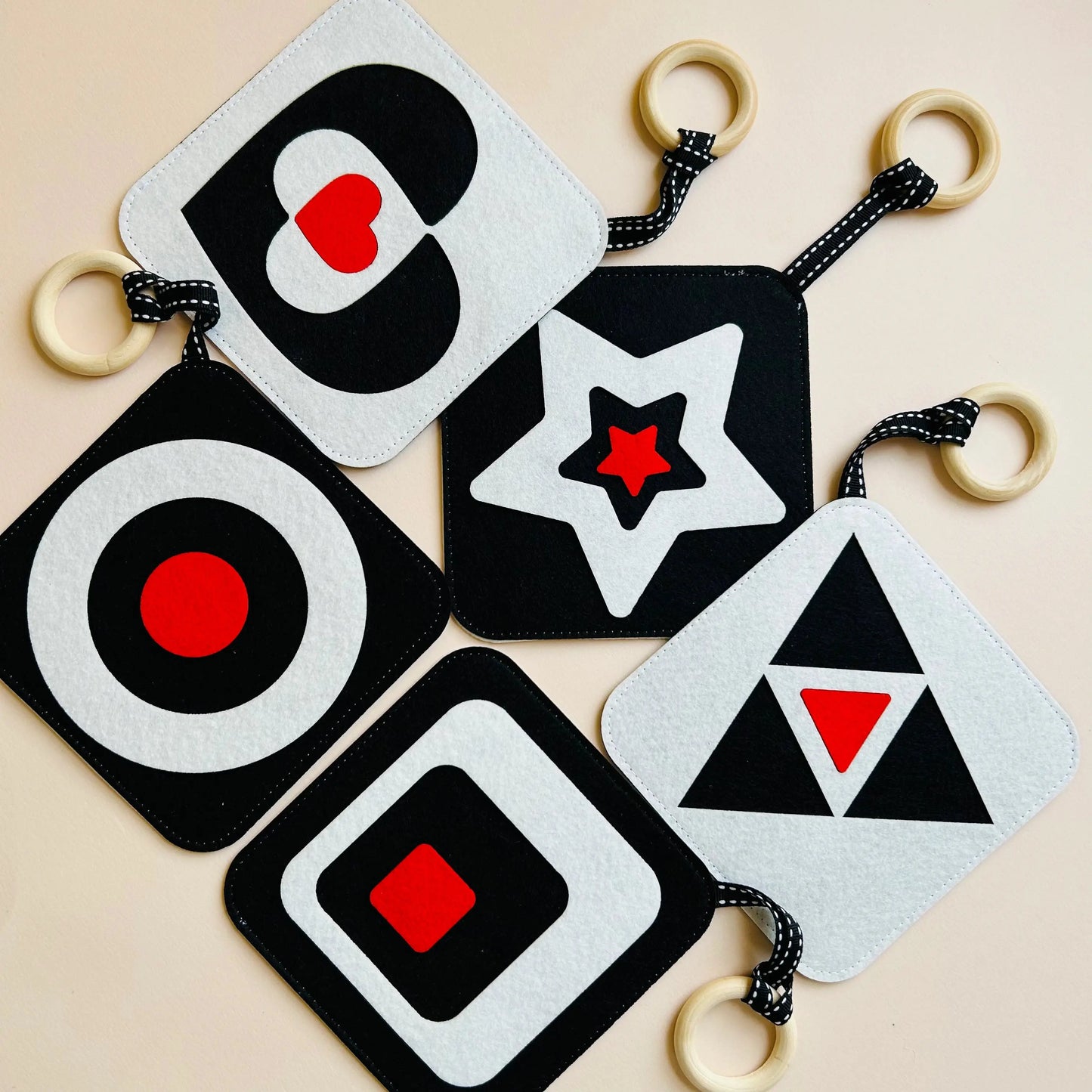 High Contrast Hanging Flashcards