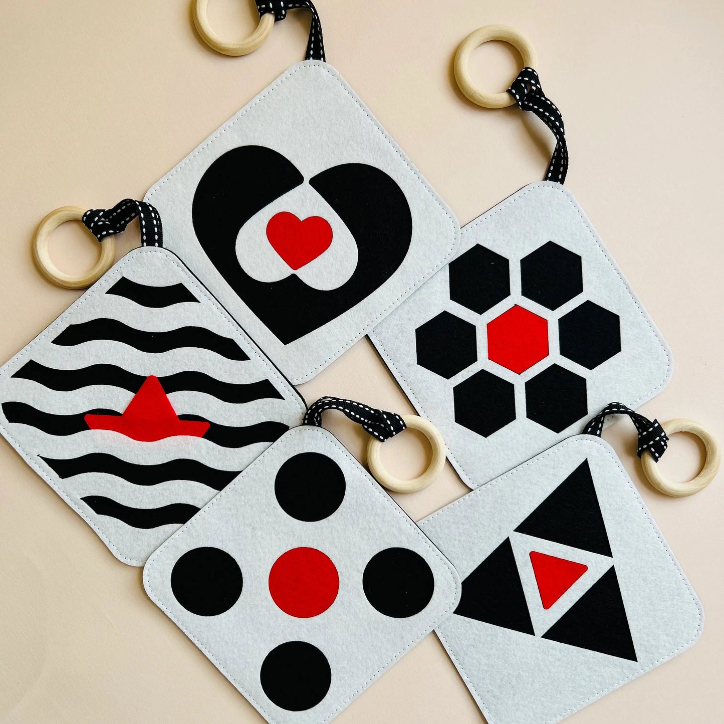 High Contrast Hanging Flashcards for Newborns & Infants
