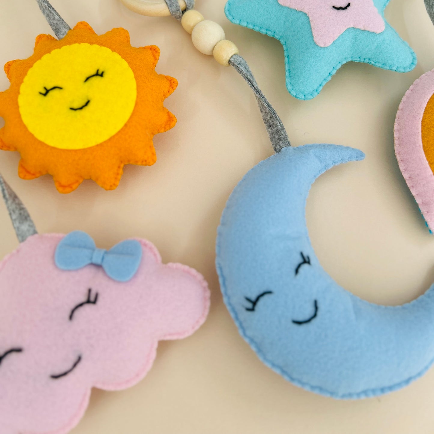Sky Buddies – Baby Play Gym Hanging Toys Set