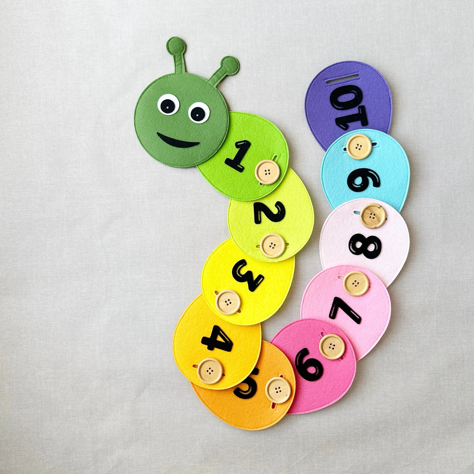 Número - The Counting Caterpillar- Colourful Buttoning Activity / Educational Toys / Counting / Brain Development/ Study toys - GiGeeGaGaa